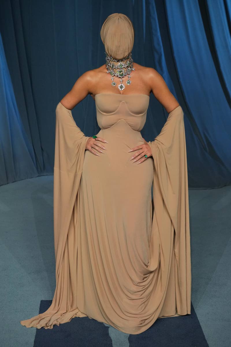 Kim Kardashian, styled by Dani Levi, in Maison Margiela Couture.
