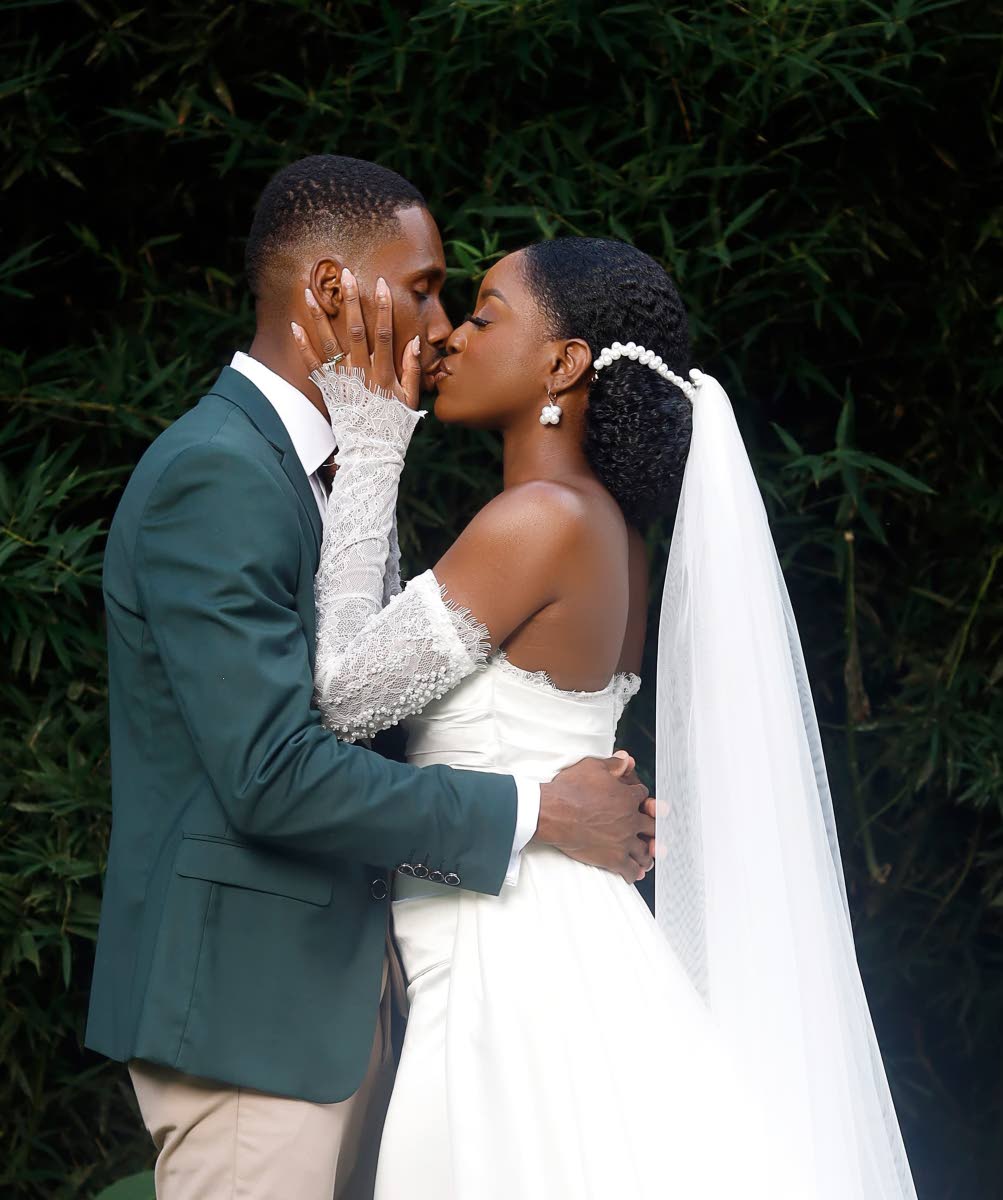 Cheers to Bruce and Jahnell, sharing their first kiss as forever partners.
