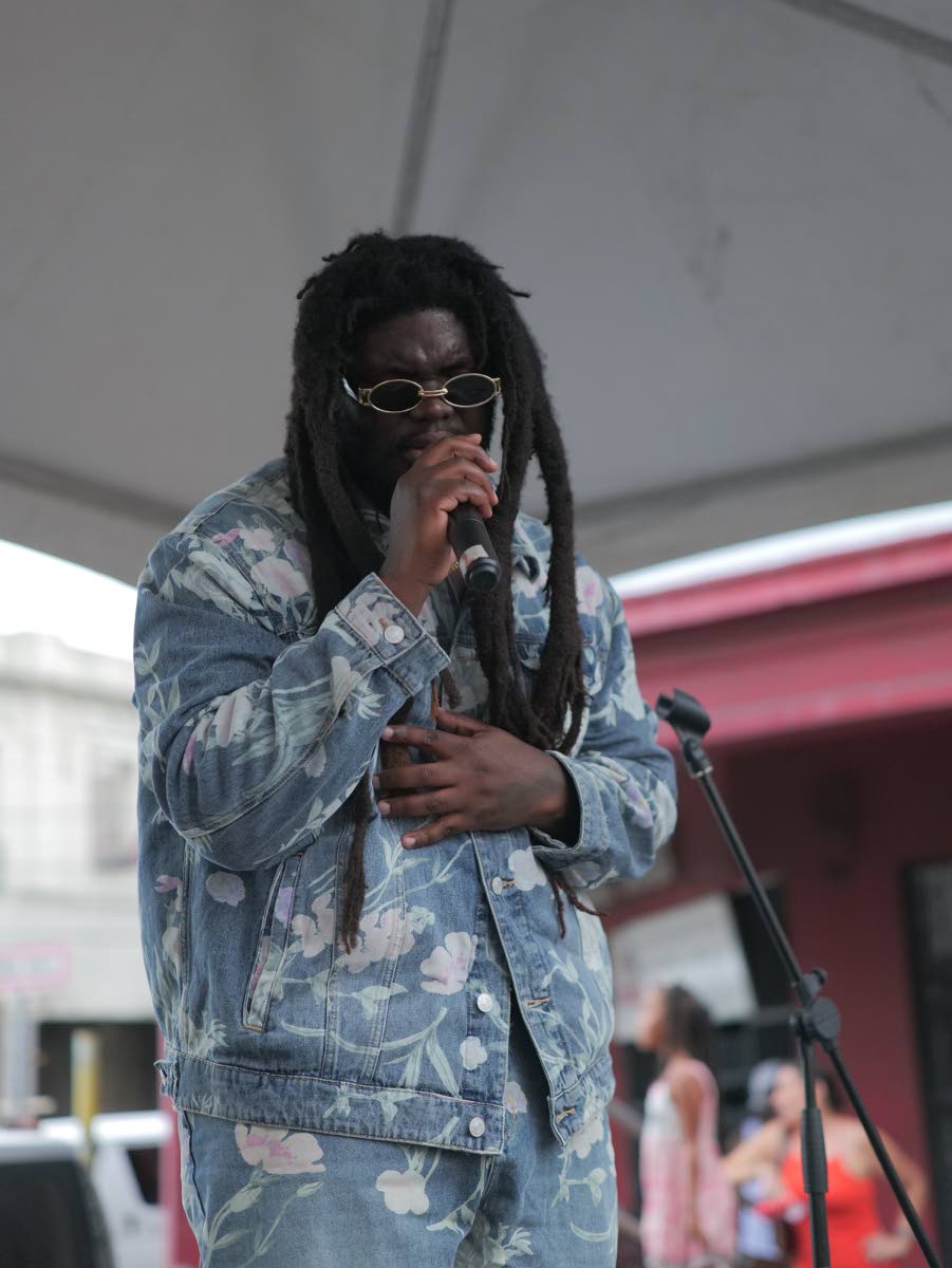 Grammy-nominated artiste Mortimer enthrals the audience at the Artwalk Festival Gran’ Market on Sunday.