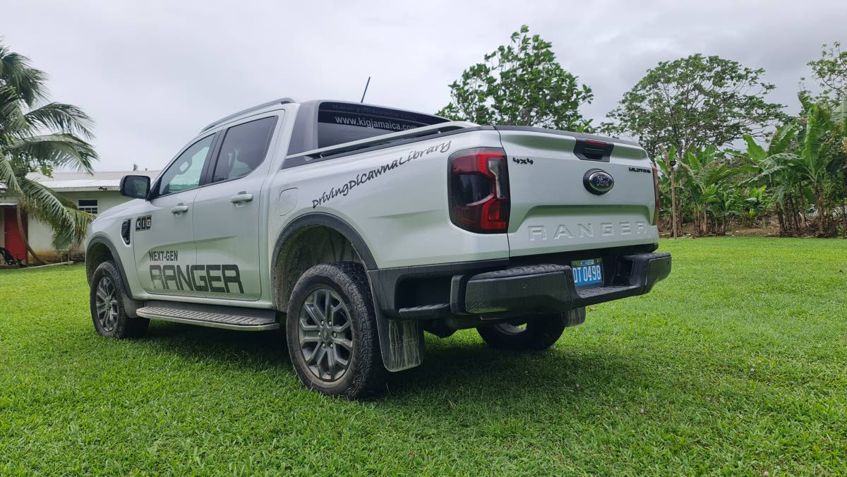 Conquer every terrain with confidence, thanks to the robust off-road capabilities of the Wildtrak.