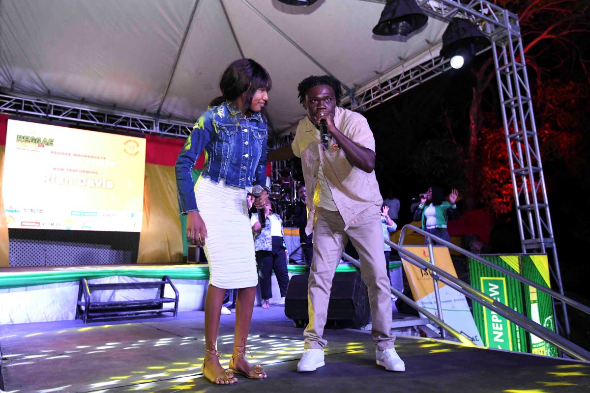 Gospel singers Audia Spencer Brown (left) and Rian Davis ministering at Resilient Praise.