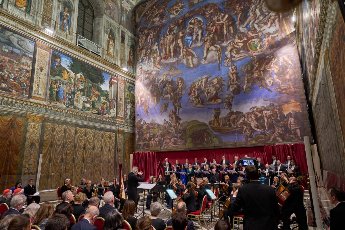 The Sixteen perform Angels Unawares byJames MacMillan, conducted by Harry Christophers in the Sistine Chapel.