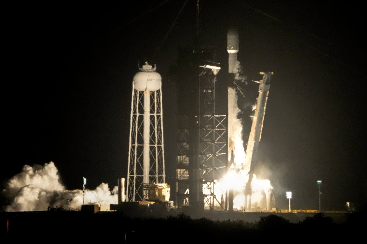A SpaceX Falcon 9 rocket lifts off from pad 39A with a payload of a pair of lunar landers at the Kennedy Space Center in Cape Canaveral, Florida, on January 15, 2025.