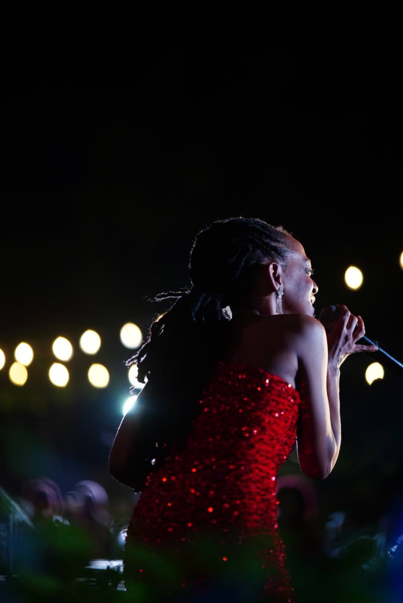 The triple-threat performer returned to the spotlight for last Sunday’s jazz show. 
