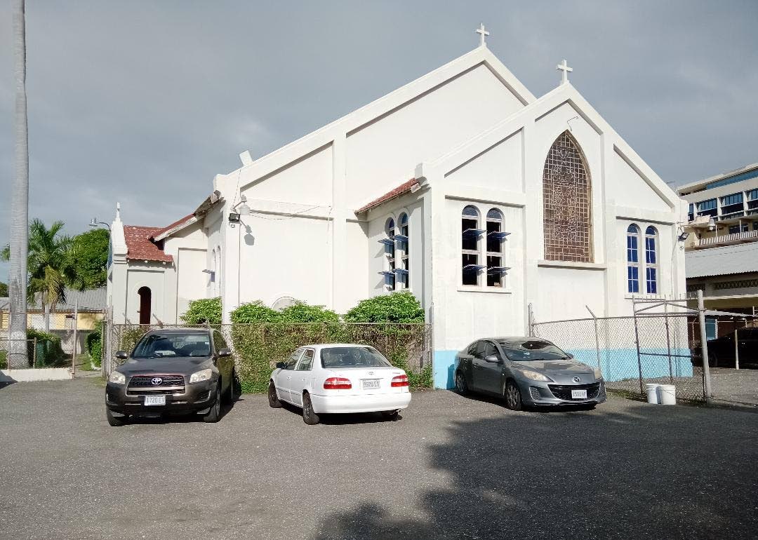 left: St Matthew’s Anglican Church in Allman Town.