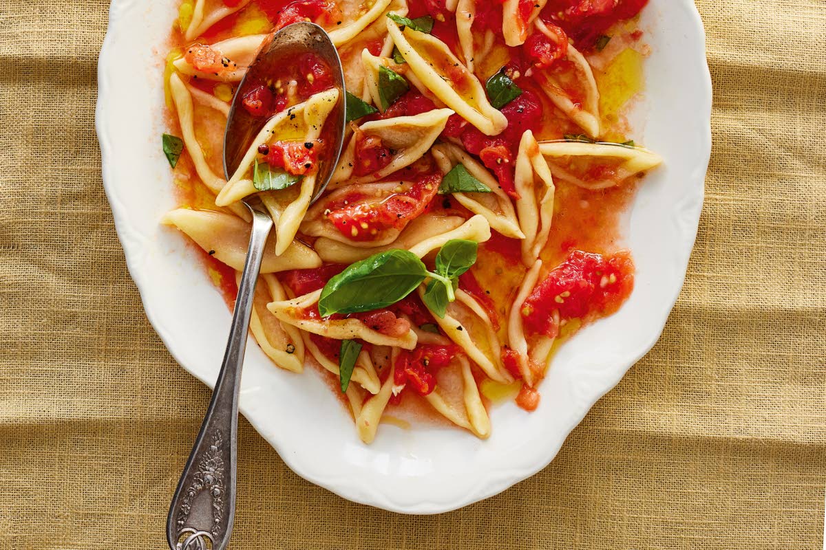 The no-cook tomato sauce from ‘Pasta Every Day’ by Meryl Feinstein.