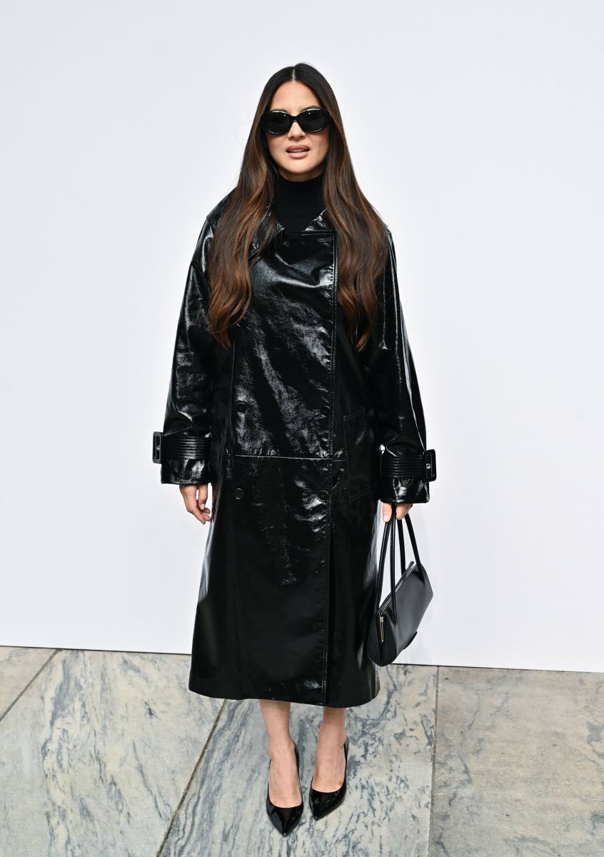 Olivia Munn swipes right on an all-black ensemble.