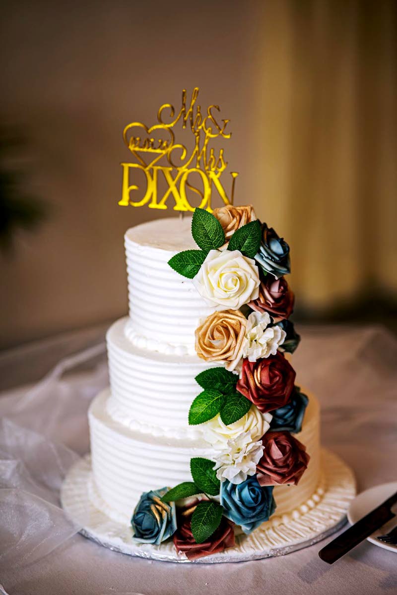 The Dixons get a taste of sweet love with this wedding cake by Shelia’s Homemade Pastry.