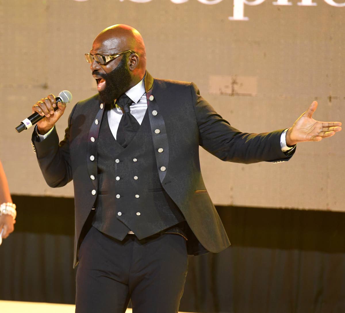 Richie Stephens takes the stage for his performance.