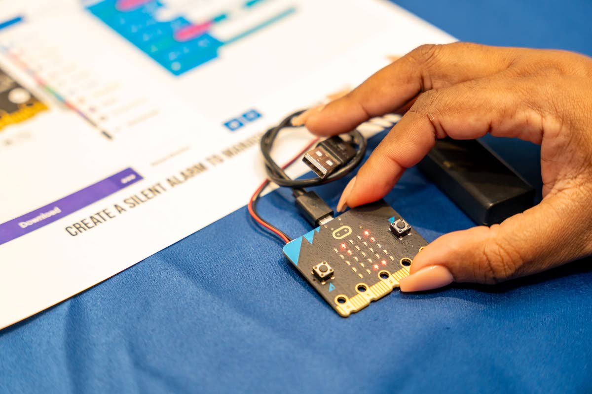 The micro:bit puts coding and physical computing into the hands of learners, transforming a compact device into a gateway for creativity, innovation and digital skills.