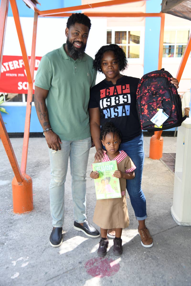 Melissa Rowe pauses her conversation with Brissett for a quick photo with her daughter, Mackyra Guthrie.