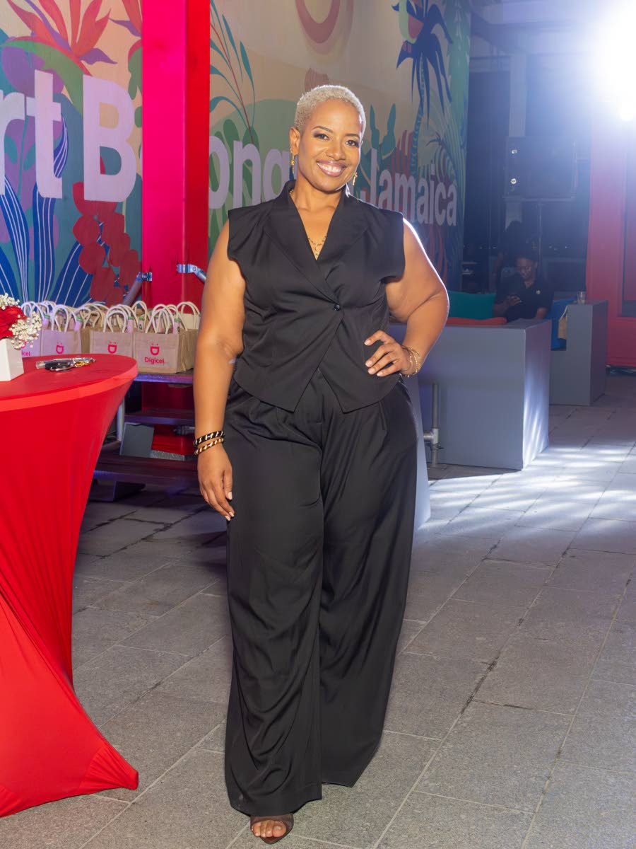 Digicel Head of Marketing Nicholette McFarlane steps out in all black.
