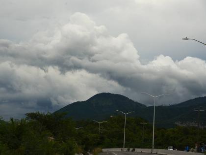 	Heavy rains and tropical-storm-force winds are affecting eastern parishes, including Portland, St Thomas, and sections of Kingston, St Andrew, and St Catherine, as Hurricane Melissa moved closer to the island on October 26, 2025. 