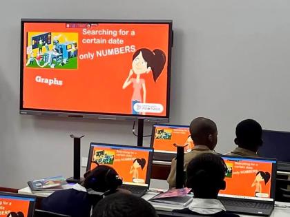 The smart room supports differentiated instruction, enabling teachers to tailor tasks to varying ability levels and learning styles. 