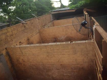 The roofless barn belonging to Anthony ‘Baba’ Nunes at Caymanas Park.