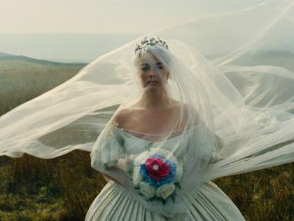 Margot Robbie, who plays the role of Catherine Earnshaw in ‘Wuthering Heights’, appears in a wedding scene.
