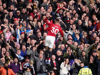 Manchester United's Benjamin Sesko scelebrates after scoring during the Premiier League football match between Manchester United and Crystal Palace in Manchester, England on March 1, 2026. (AP Photo/Dave Thompson)