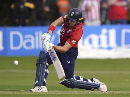 England’s Jacob Bethell hit eight fours and seven sixes in his 105 off 48 balls.