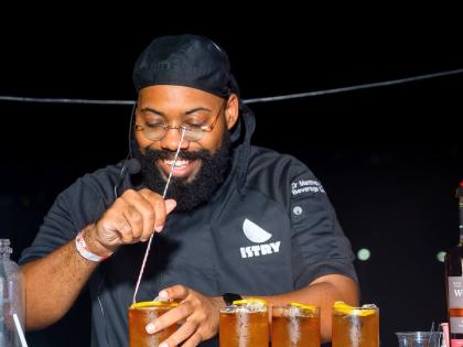 Sporting a winning smile while mixing his signature drink, entitled bare essentials, Matthieu Duval moved on to the second round and was subsequently crowned the King of Cocktails.