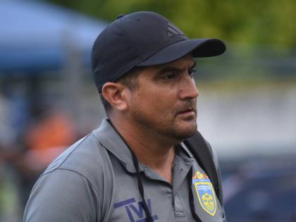 Waterhouse FC coach, Javier Ainstein.