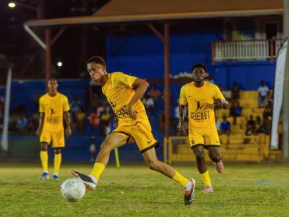 Jaheim Dorman (centre) of the PRF All-Star team in action during the opening match against the Awesome Sports All-Star team in St Vincent and the Grenadines on April 10.