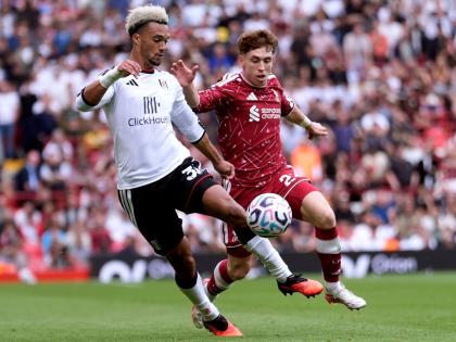 
Fulham’s Antonee Robinson, left, and Liverpool’s Victor Munoz battle for the ball during the English Premier League football match in Liverpool, England, yesterday.