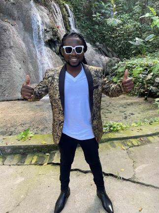 ‘Reasons’ is the title track of Short Ghad’s soon-to-be-released EP of the same name.