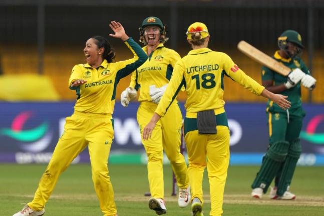 
Australia’s Alana King (left) celebrates with teammates, the wicket of South Africa’s Sinola Jafta, during the ICC Women’s Cricket World Cup match in Indore, India, yesterday.
