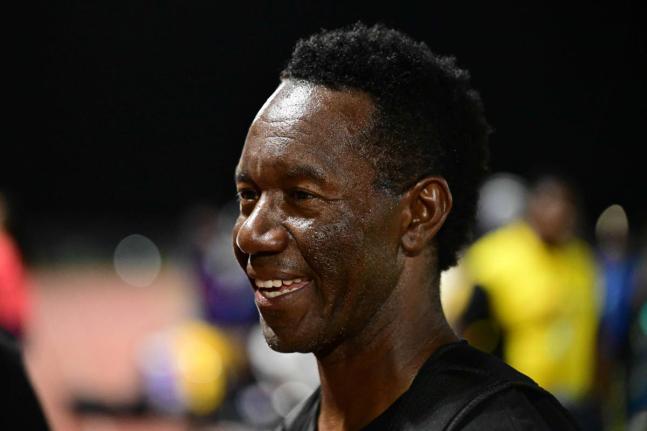  Coach Devon Anderson 