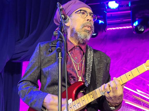 Cat Coore in performance at the Issa Trust Gala.