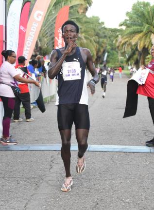 Jamaica College’s Evans Tetteh