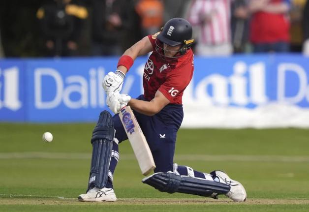 England’s Jacob Bethell hit eight fours and seven sixes in his 105 off 48 balls.