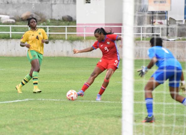 Shanae Ashley (left) in action for Jamaica against Panama during a Concacaf Under-17 qualifying match at Sabina Park in 2023. At centre is Panama’s Analia Arosemena while at right is Jamaica’s goalkeeper Sajane Anderson.