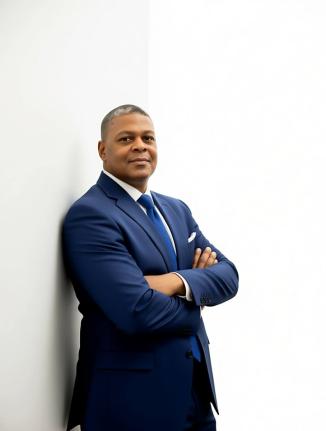 Robert Scott is the author of ‘Developing Gravitas and Boosting Your Executive Presence. 