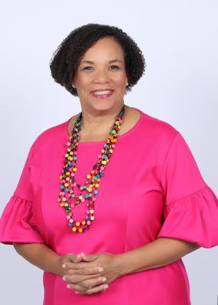 SAJ President Corah Ann Robertson-Sylvester