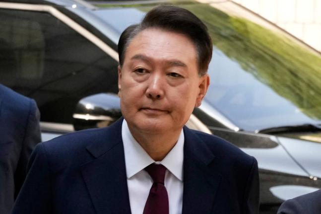 Yoon Suk Yeol