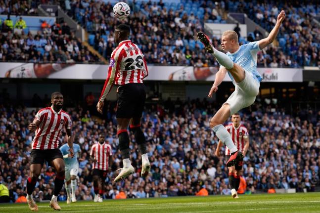 Manchester City’s Erling Haaland shoots during the English Premier League football match against Sunderland in Manchester, England, yesterday. 